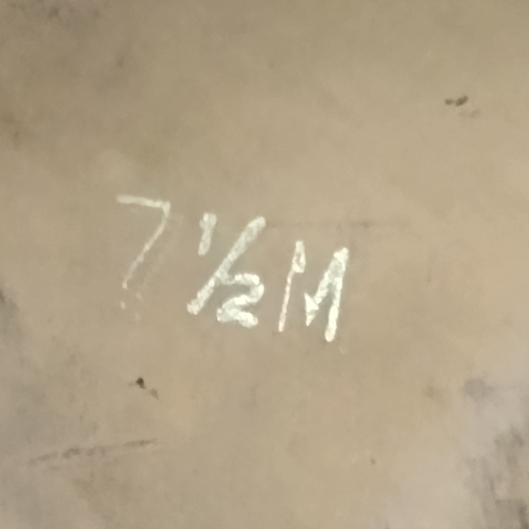 Vintage Bandolino Women's Red Peep Toe Sandals - Picture 7 of 7